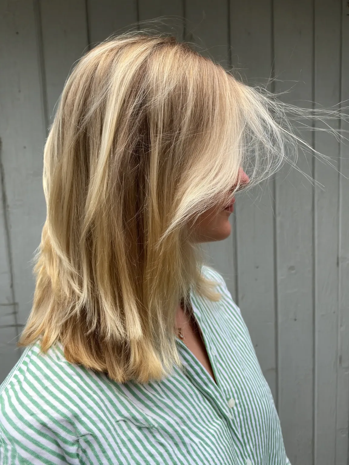 sandy blonde with vanilla highlights layered cut